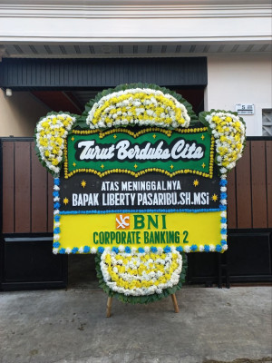 Papan Bunga Duka di Giricahyo