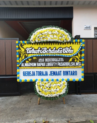Papan Bunga Duka di Giricahyo